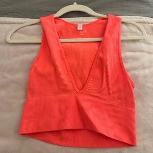 URBAN NEON TOP